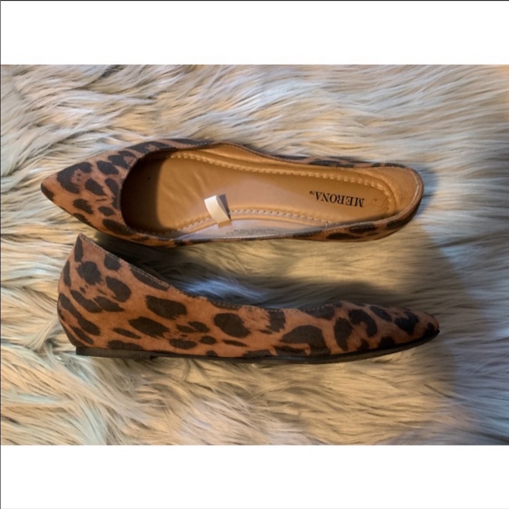 Merona leopard print small wedge /flat